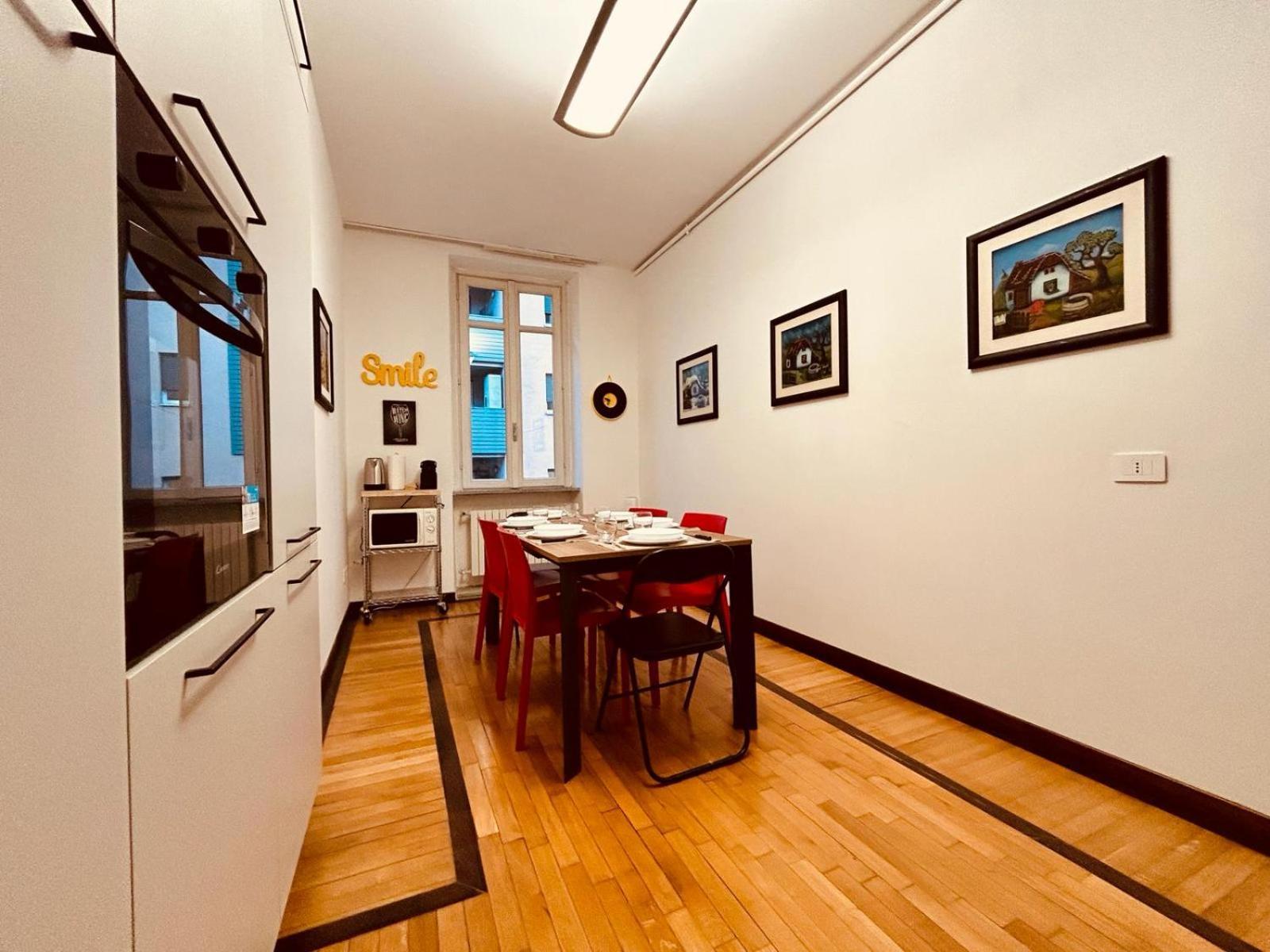Kibilu - Via Medaglie D'Oro Centro Citta Con Parcheggio Daire Varese Dış mekan fotoğraf
