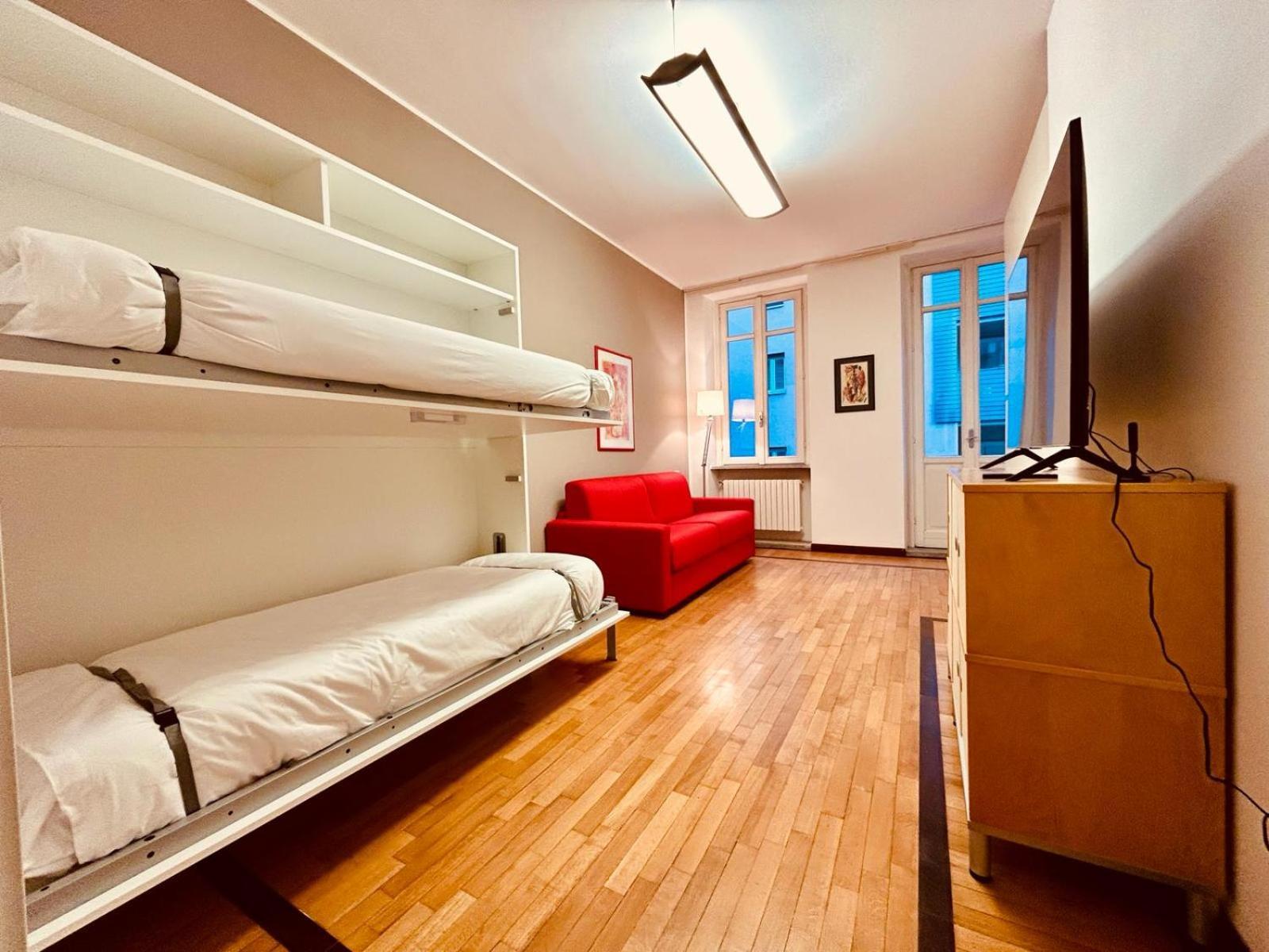 Kibilu - Via Medaglie D'Oro Centro Citta Con Parcheggio Daire Varese Dış mekan fotoğraf